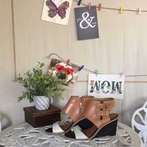 Dolce Vita wedge sandals - Size 8